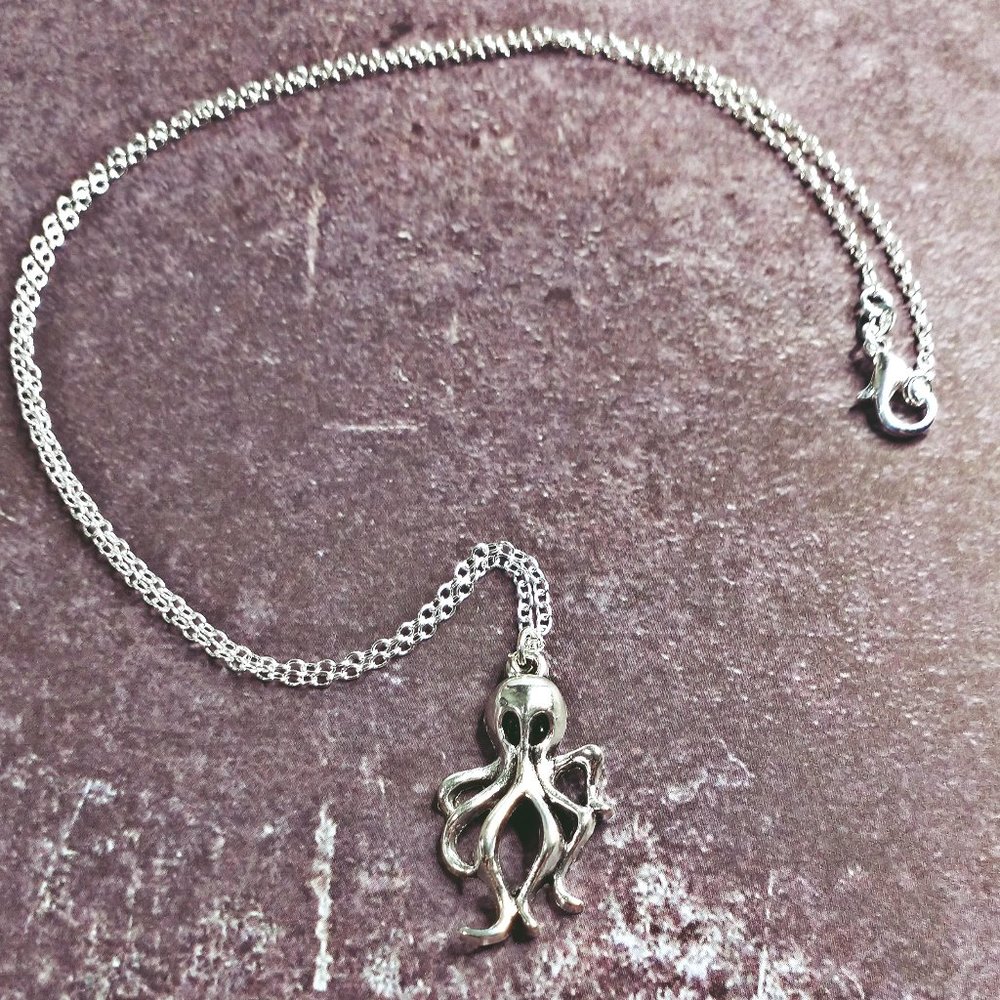 Dainty Silver Octopus Necklace - Picture 3 of 4